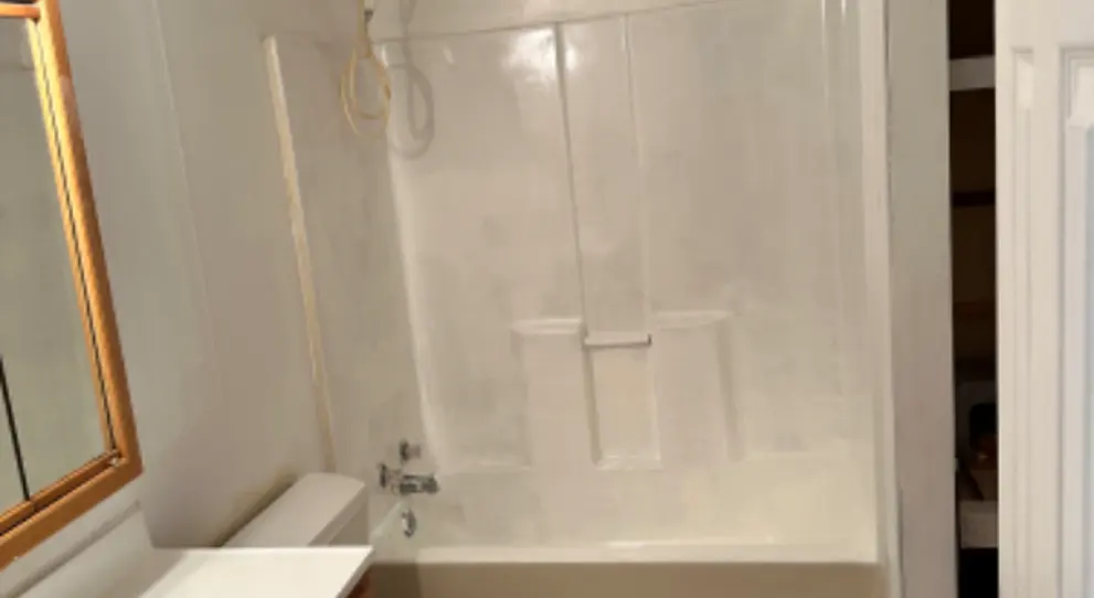 103 E Scott St bathroom