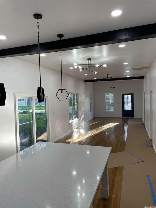 320 N Brinkley open living area