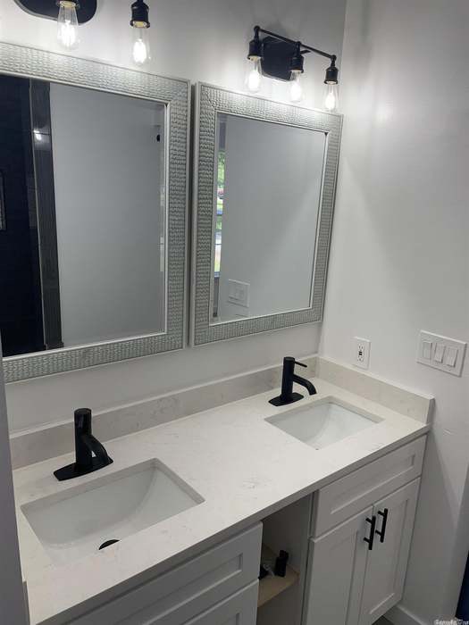 320 N Brinkley double vanity